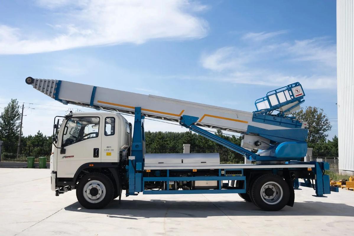 抚州东乡云梯上料车租赁费用